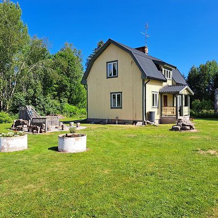Gula Huset, Lakene Ostgard Exteriör bild